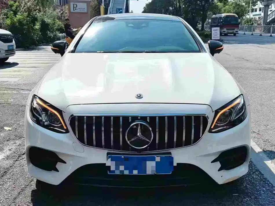 Mercedes-Benz E-Class (Import) — фото 2