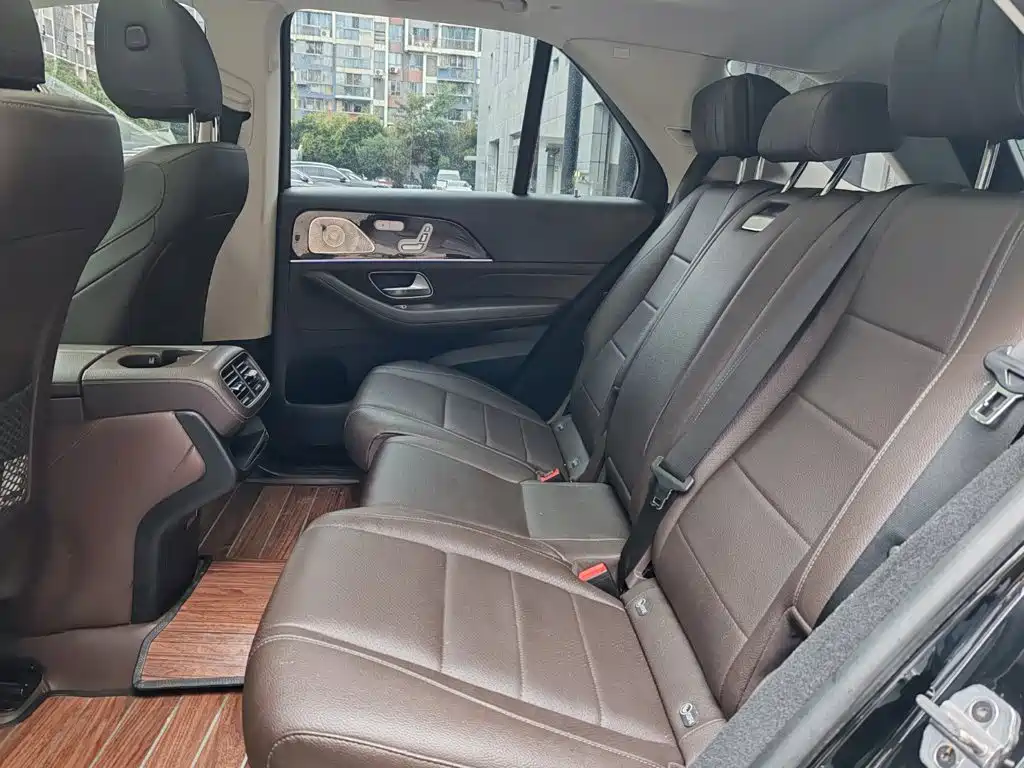 Mercedes-Benz GLE (Import) — фото 11