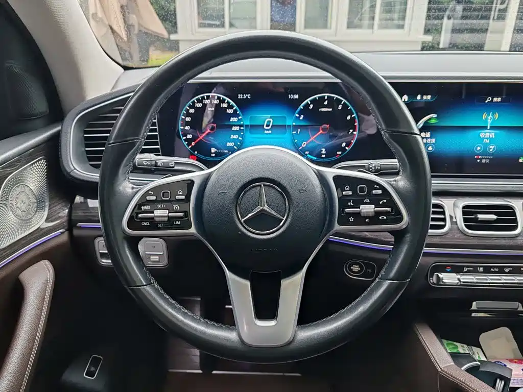 Mercedes-Benz GLE (Import) — фото 13