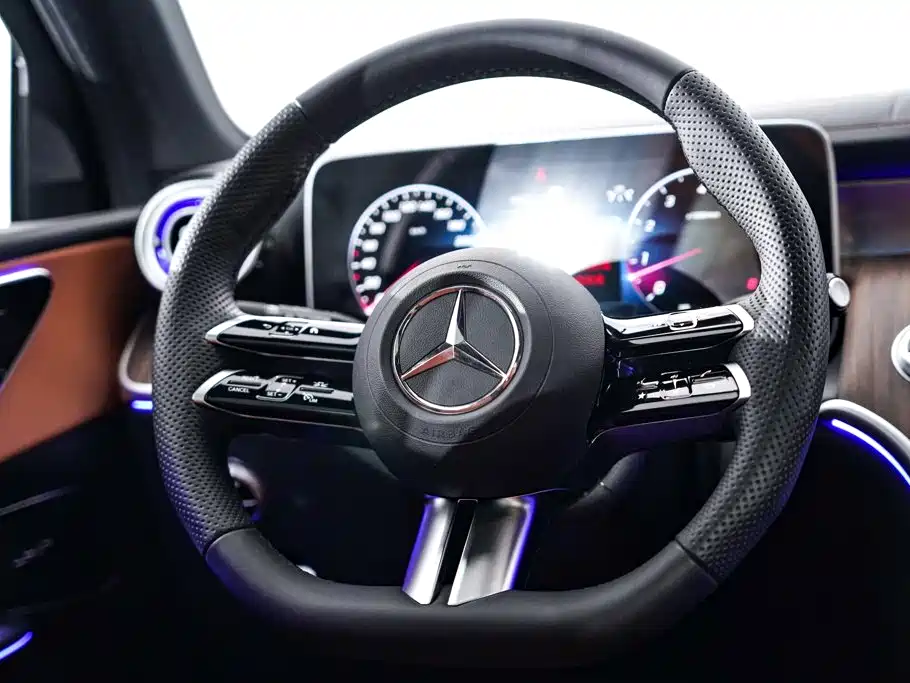Mercedes-Benz GLC — фото 15