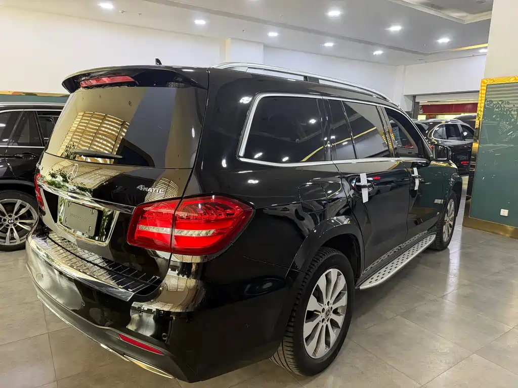 Mercedes-Benz GLS — фото 11