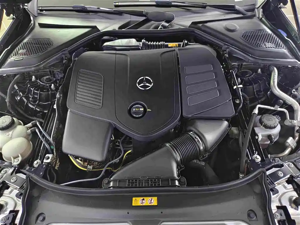 Mercedes-Benz E-Class — фото 15
