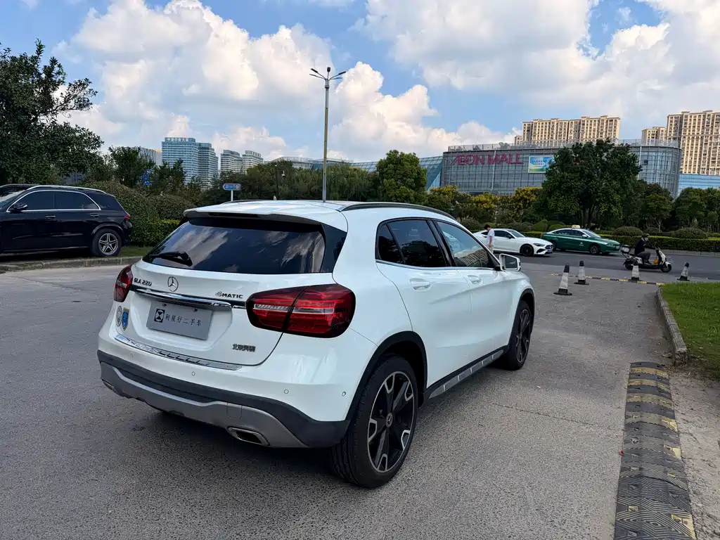 Mercedes-Benz GLA — фото 14