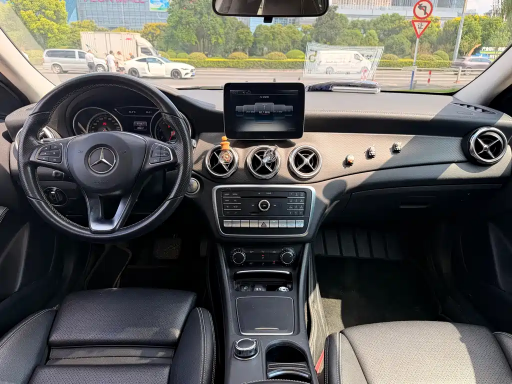 Mercedes-Benz GLA — фото 5
