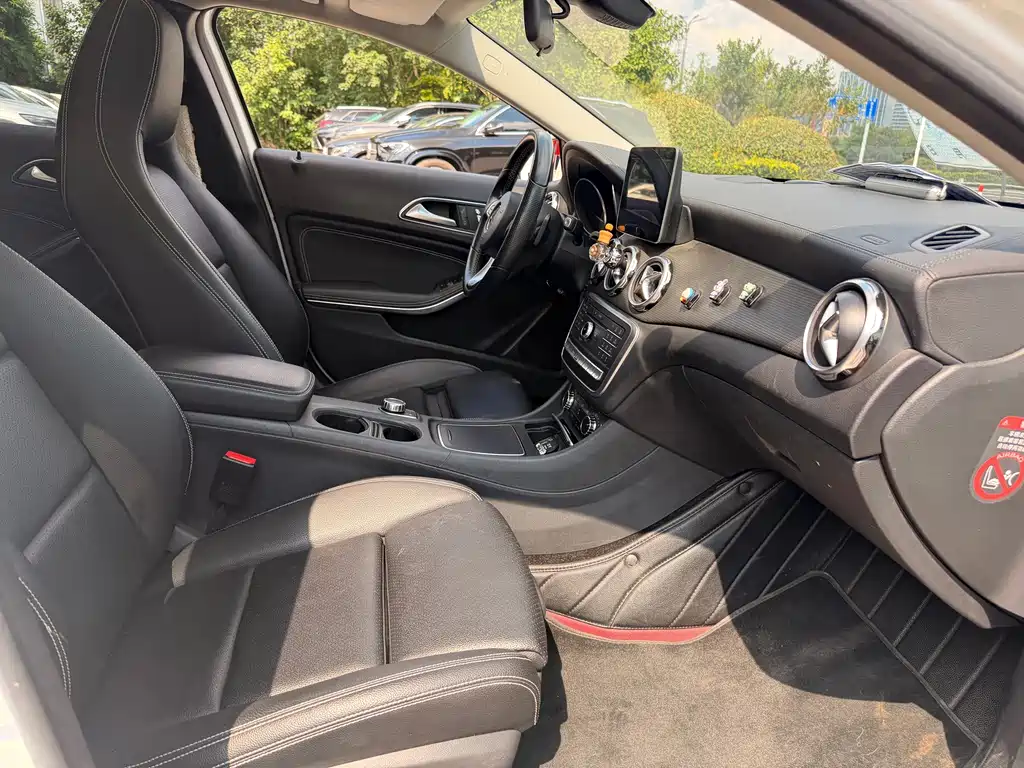 Mercedes-Benz GLA — фото 8