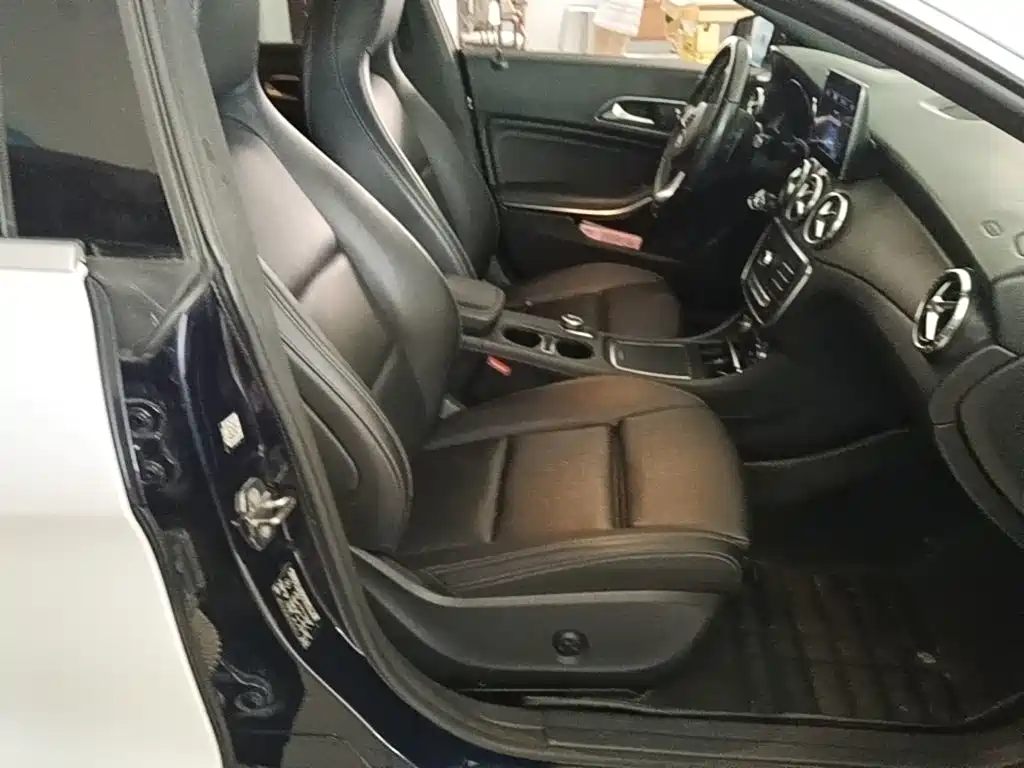 Mercedes-Benz CLA (Import) — фото 20