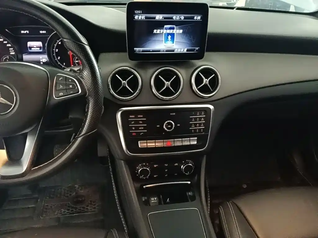 Mercedes-Benz CLA (Import) — фото 9