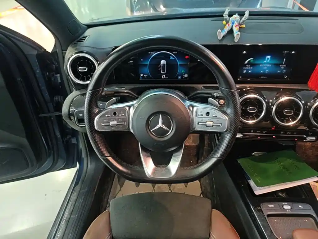 Mercedes-Benz A-Class — фото 11