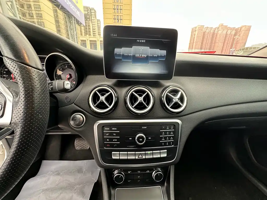 Mercedes-Benz GLA — фото 11