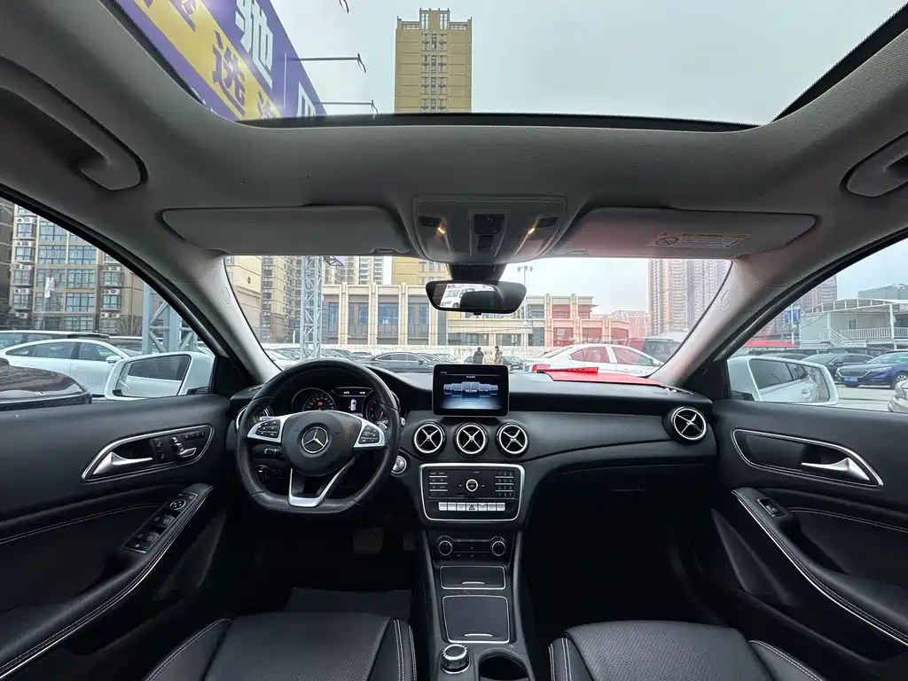 Mercedes-Benz GLA — фото 13
