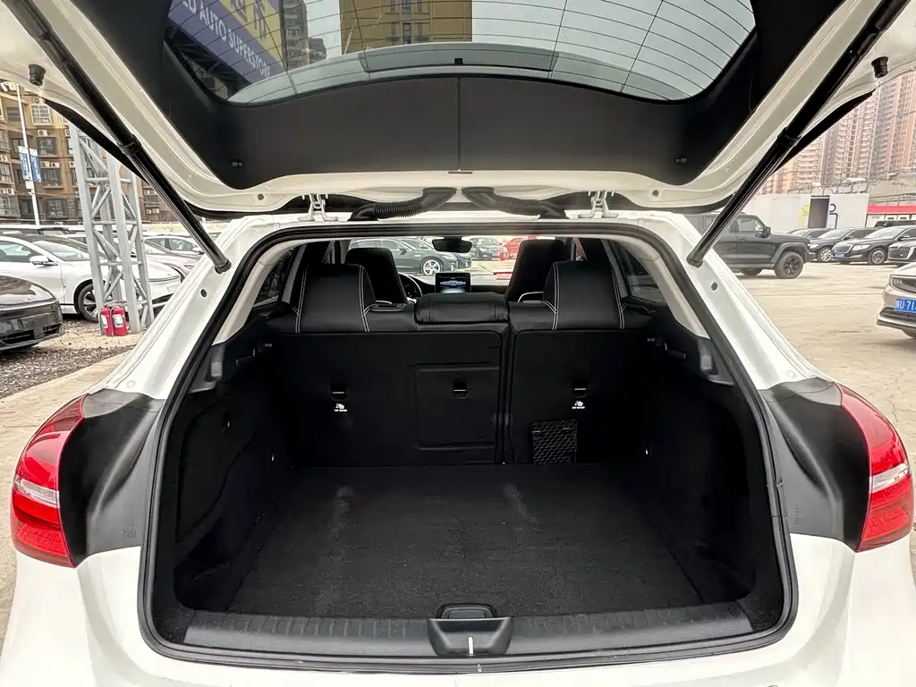 Mercedes-Benz GLA — фото 15