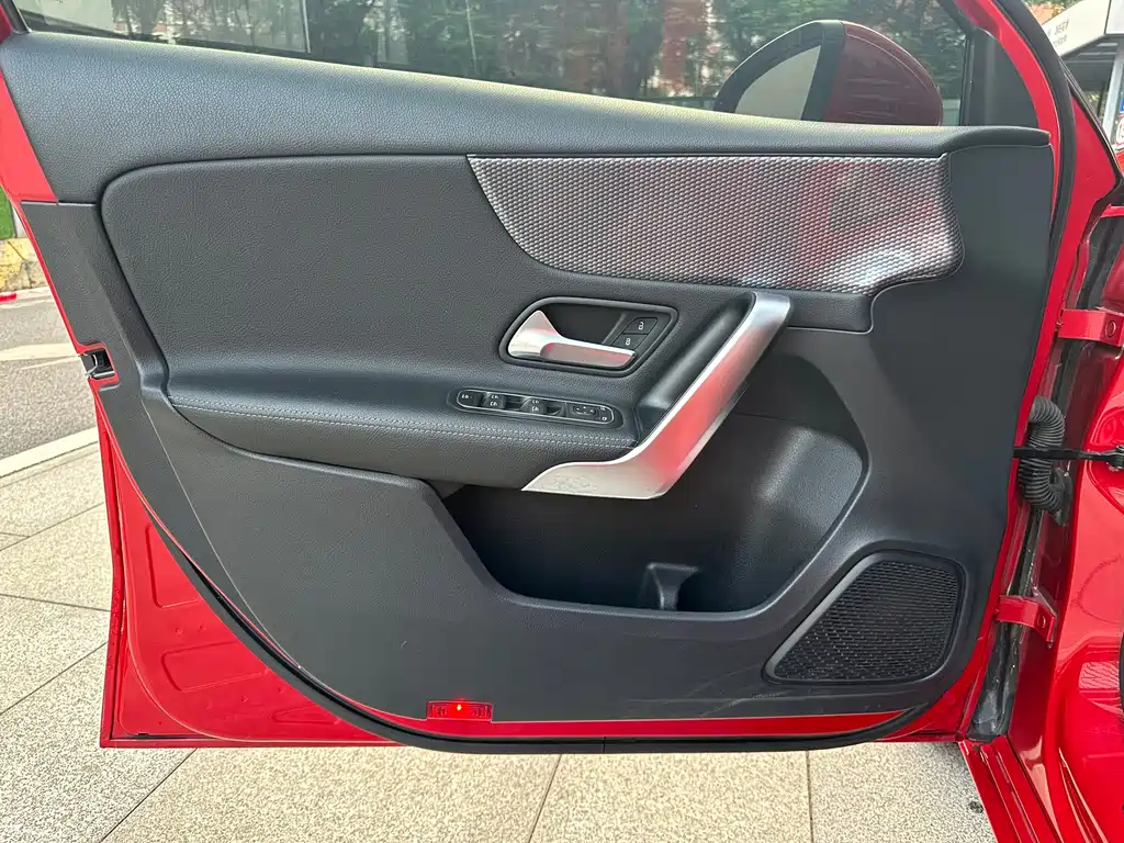 Mercedes-Benz A-Class (Import) — фото 8