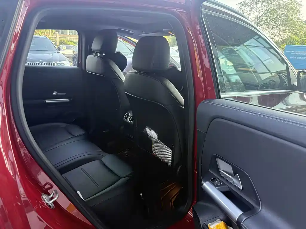 Mercedes-Benz GLA — фото 10
