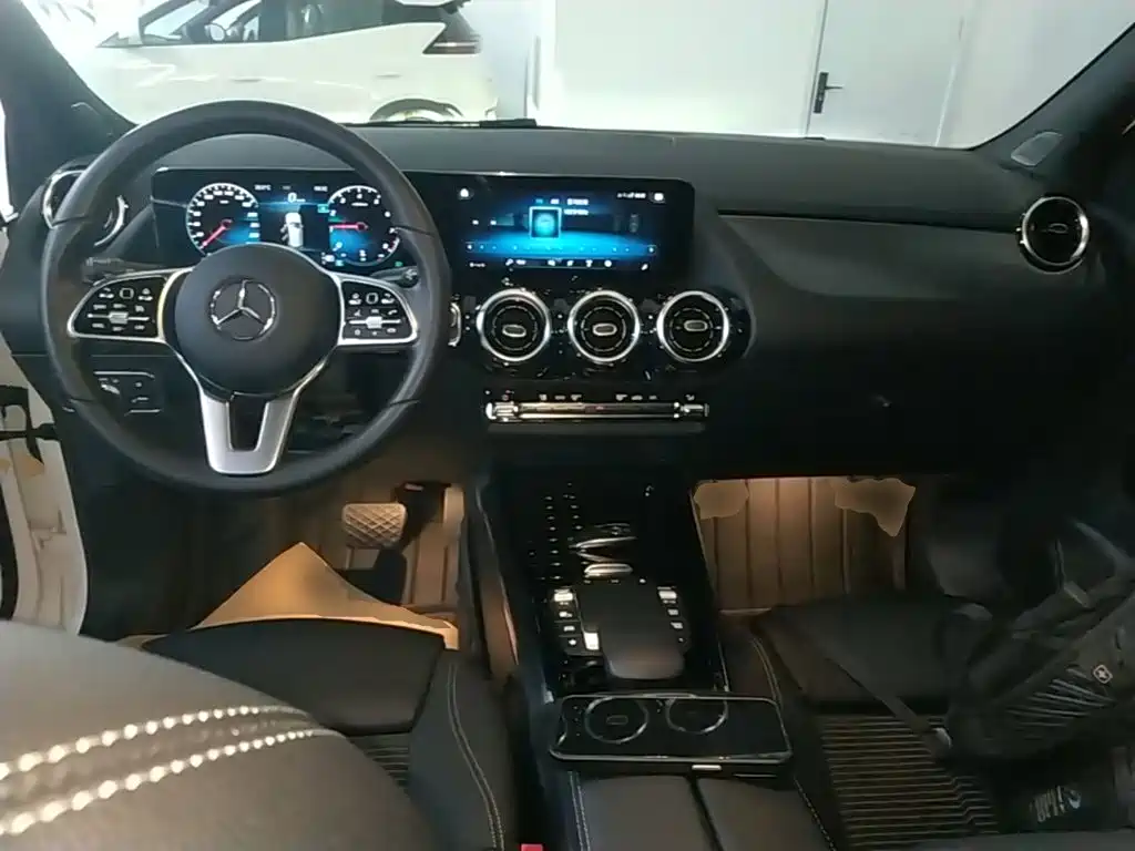 Mercedes-Benz B-Class — фото 10