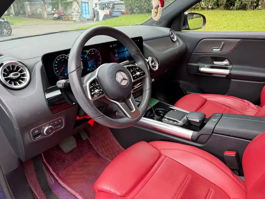 Mercedes-Benz GLA — фото 7