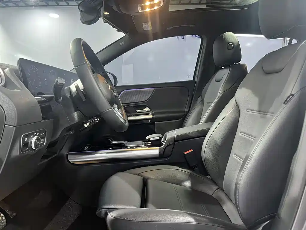 Mercedes-Benz GLA — фото 6