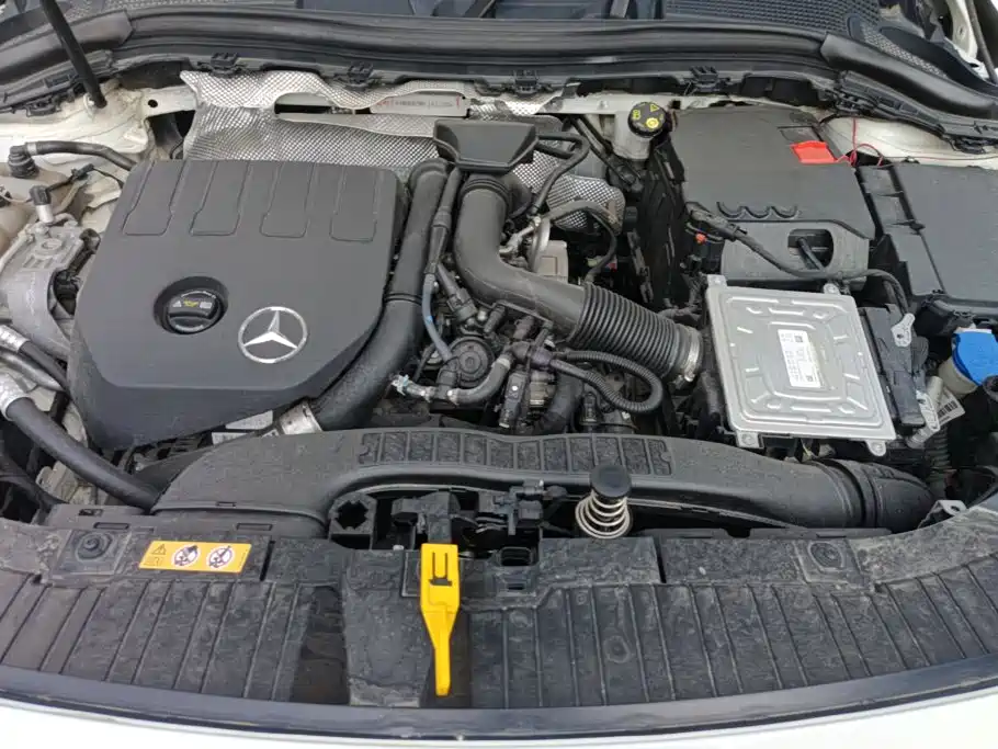 Mercedes-Benz GLA — фото 10