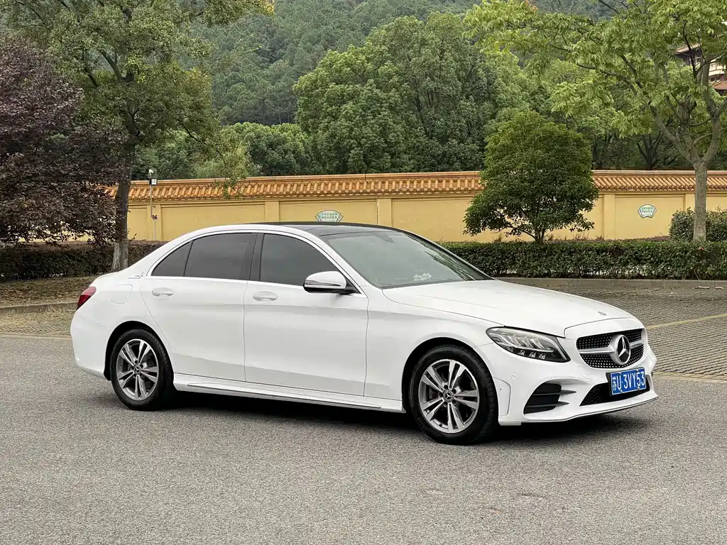 Mercedes-Benz C-Class — фото 4