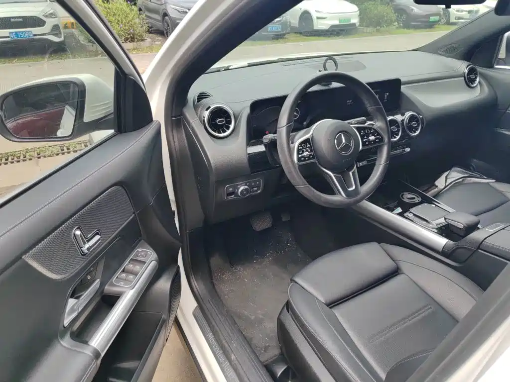 Mercedes-Benz GLA — фото 17