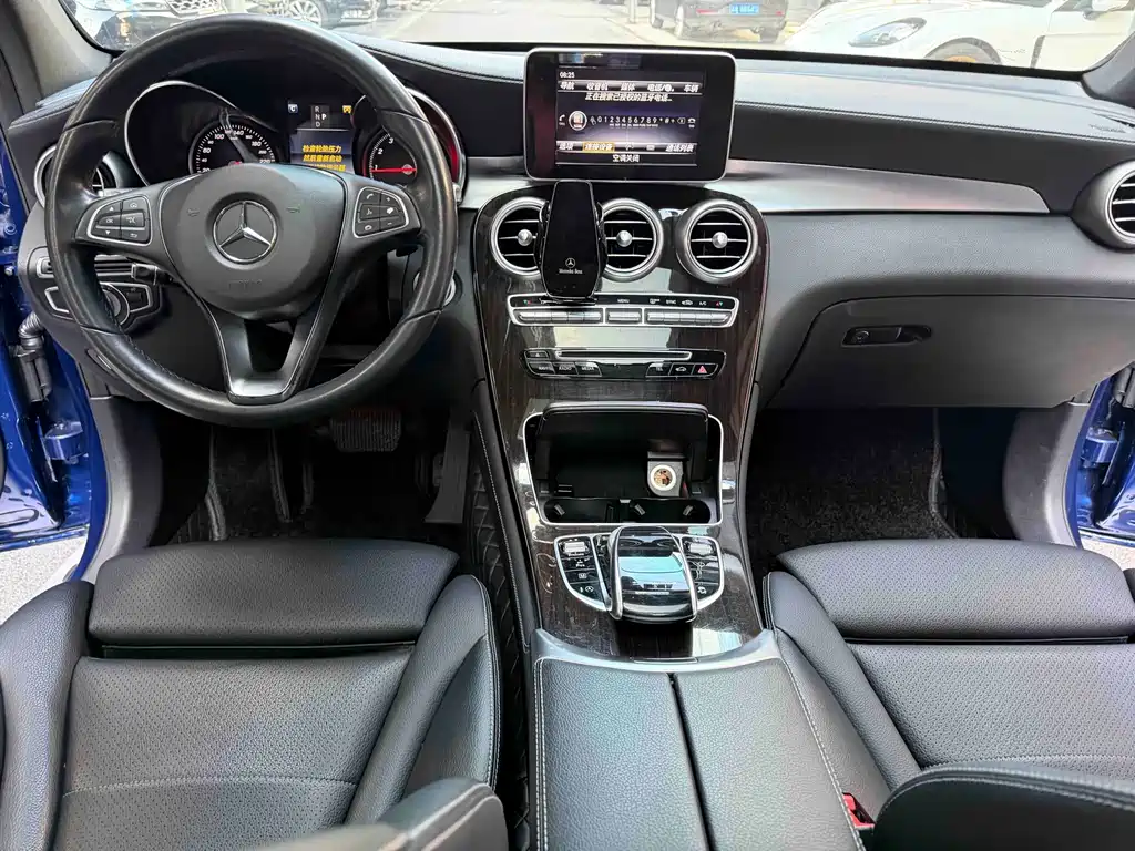 Mercedes-Benz GLC — фото 15