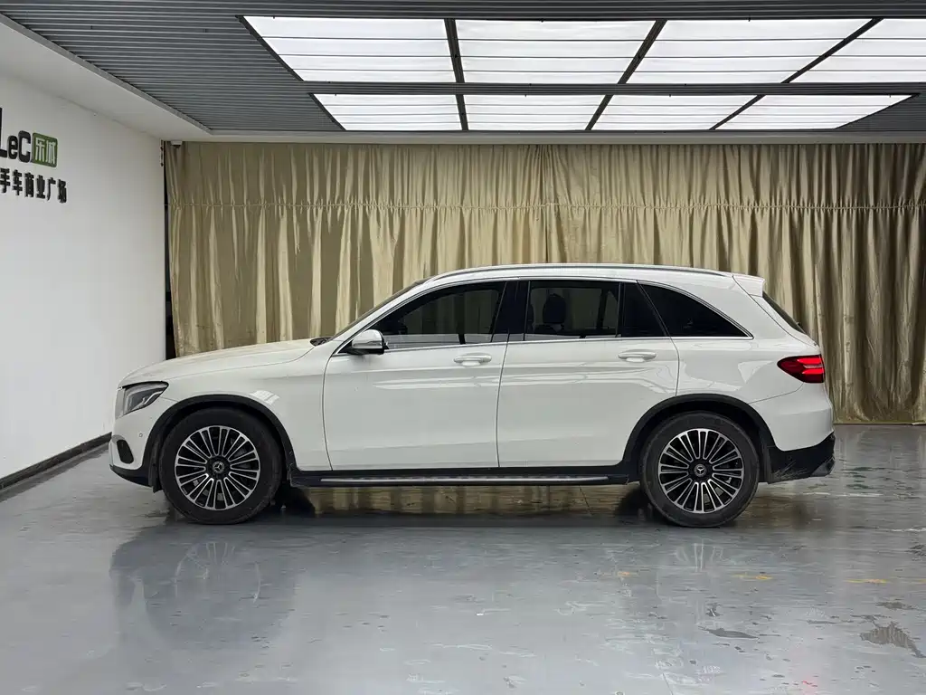 Mercedes-Benz GLC — фото 7