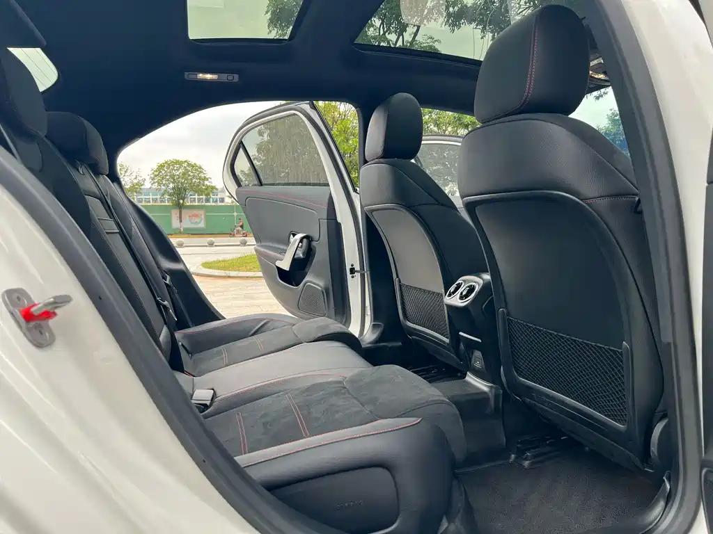 Mercedes-Benz A-Class — фото 13