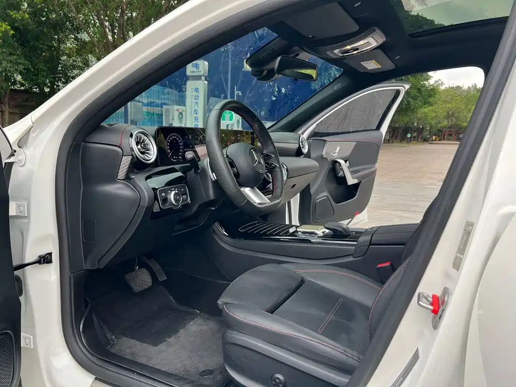 Mercedes-Benz A-Class — фото 15