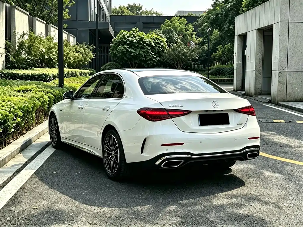 Mercedes-Benz C-Class — фото 13
