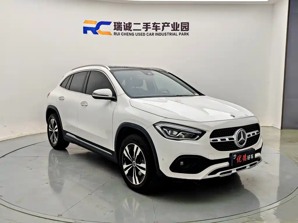 Mercedes-Benz GLA — фото 19