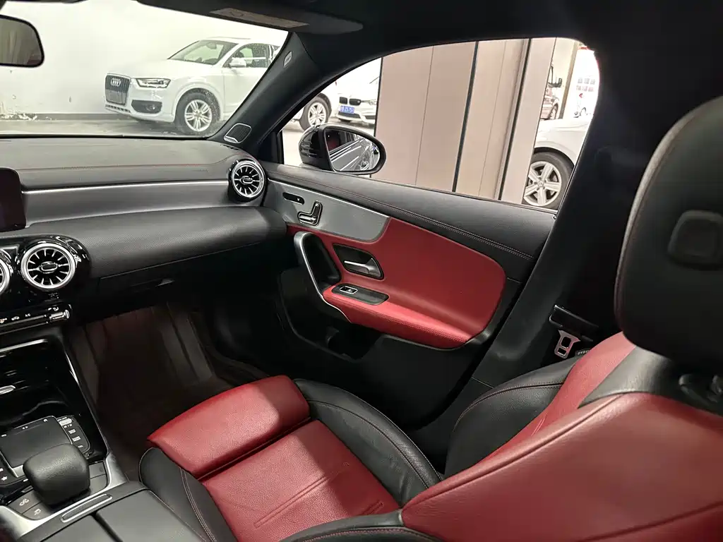 Mercedes-Benz A-Class AMG — фото 5