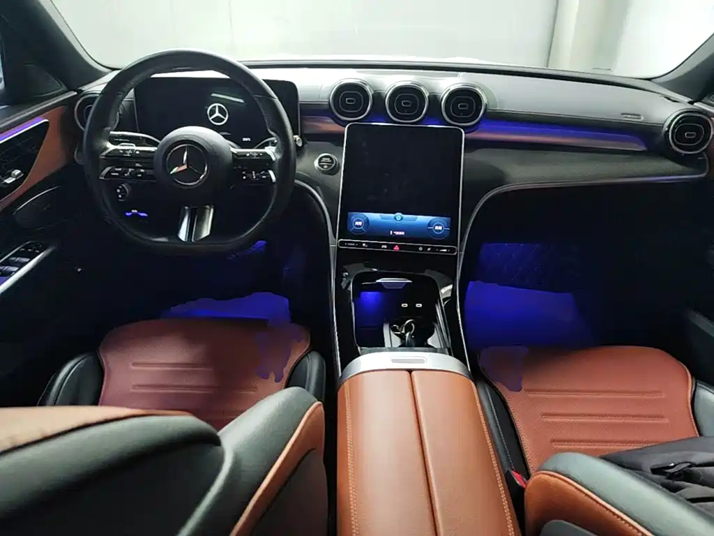 Mercedes-Benz C-Class — фото 10