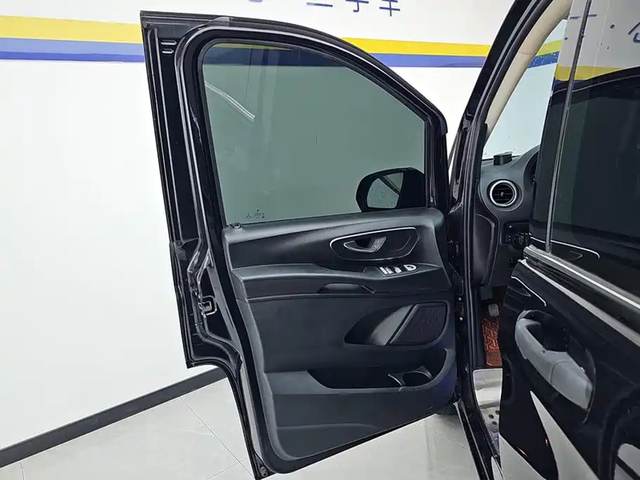 Mercedes-Benz Vito — фото 7