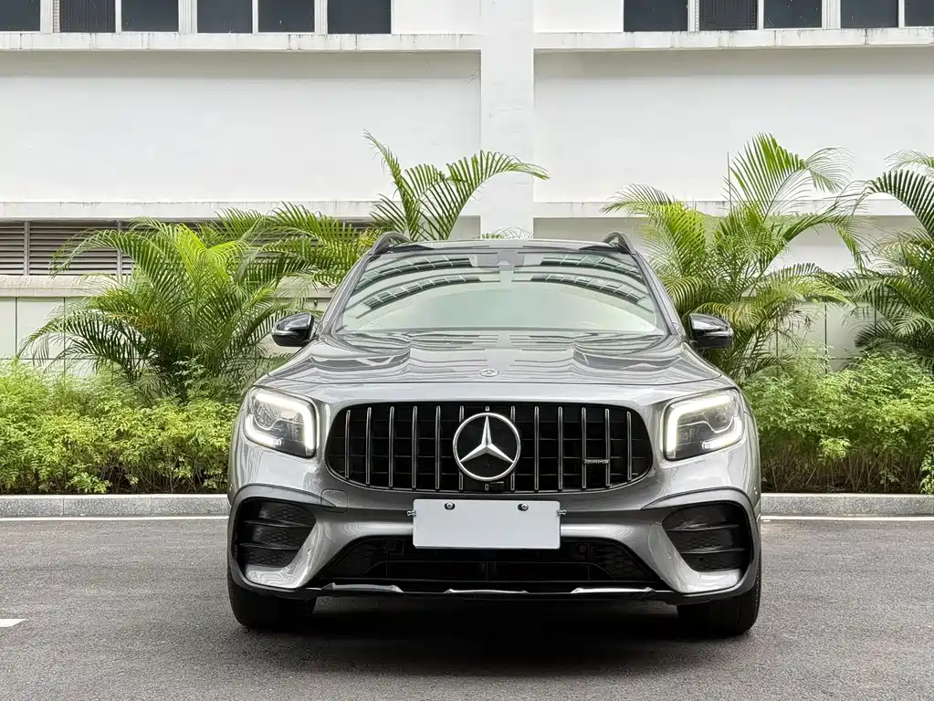 Mercedes-Benz GLB AMG — фото 2