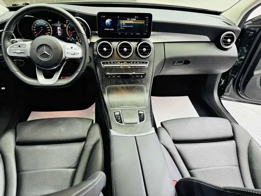 Mercedes-Benz C-Class — фото 13