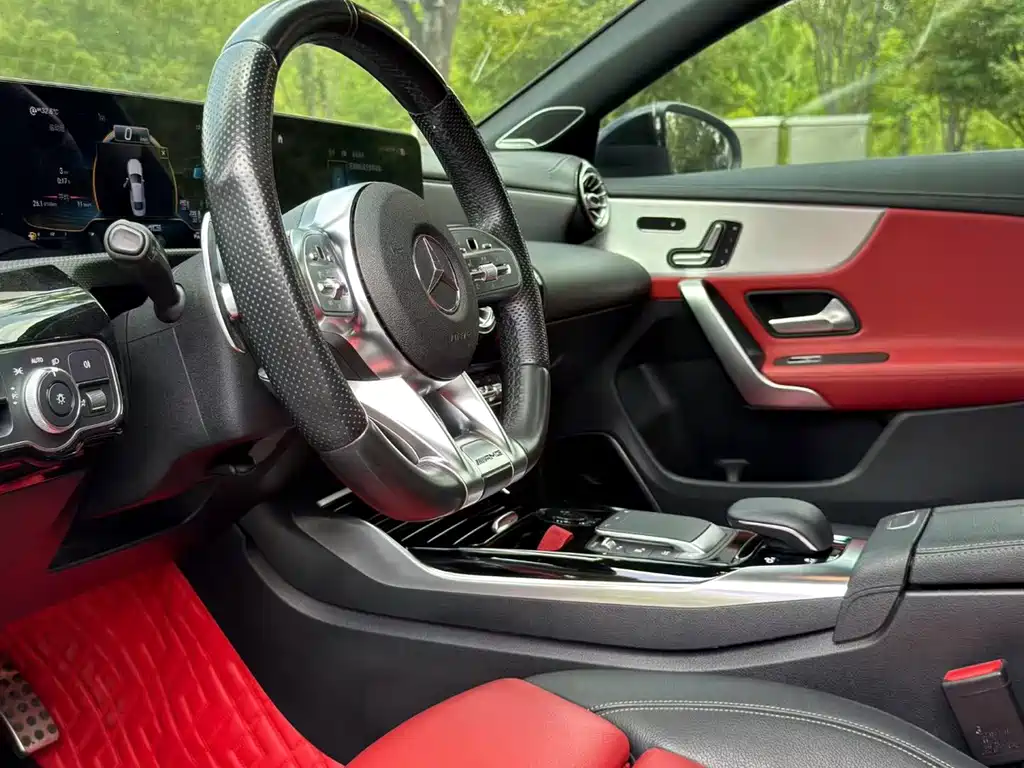 Mercedes-Benz CLA AMG — фото 4