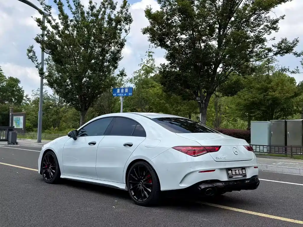 Mercedes-Benz CLA AMG — фото 7