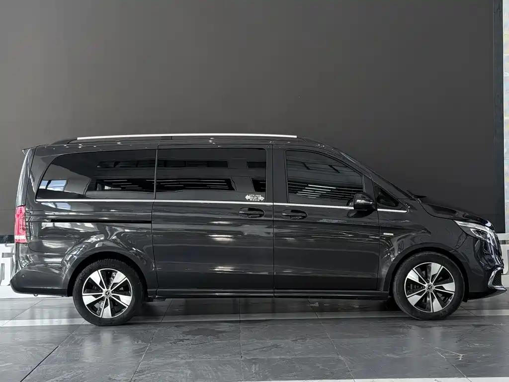 Mercedes-Benz V-Class — фото 3