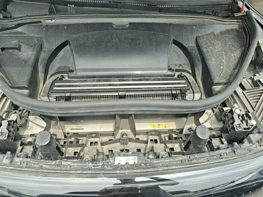 Mercedes-Benz EQE SUV — фото 20