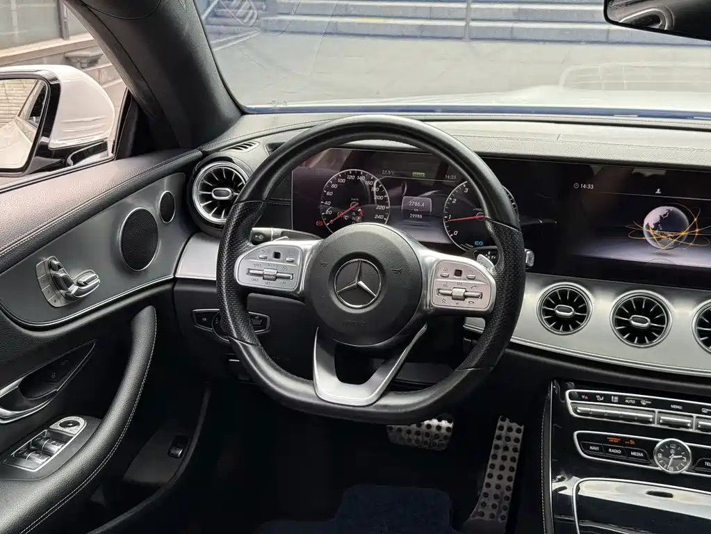 Mercedes-Benz E-Class (Import) — фото 11