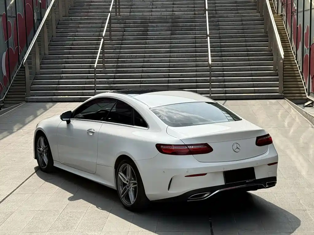 Mercedes-Benz E-Class (Import) — фото 15