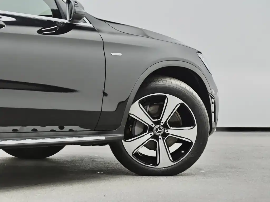 Mercedes-Benz GLC — фото 29