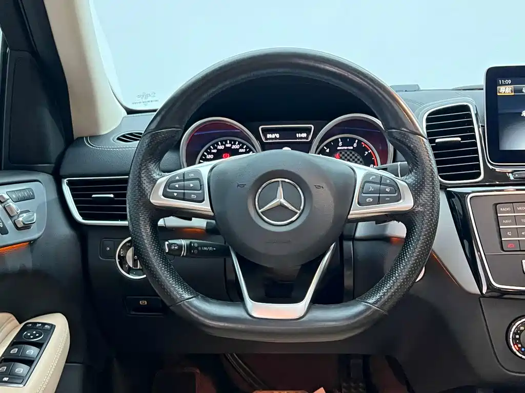 Mercedes-Benz GLE AMG — фото 45