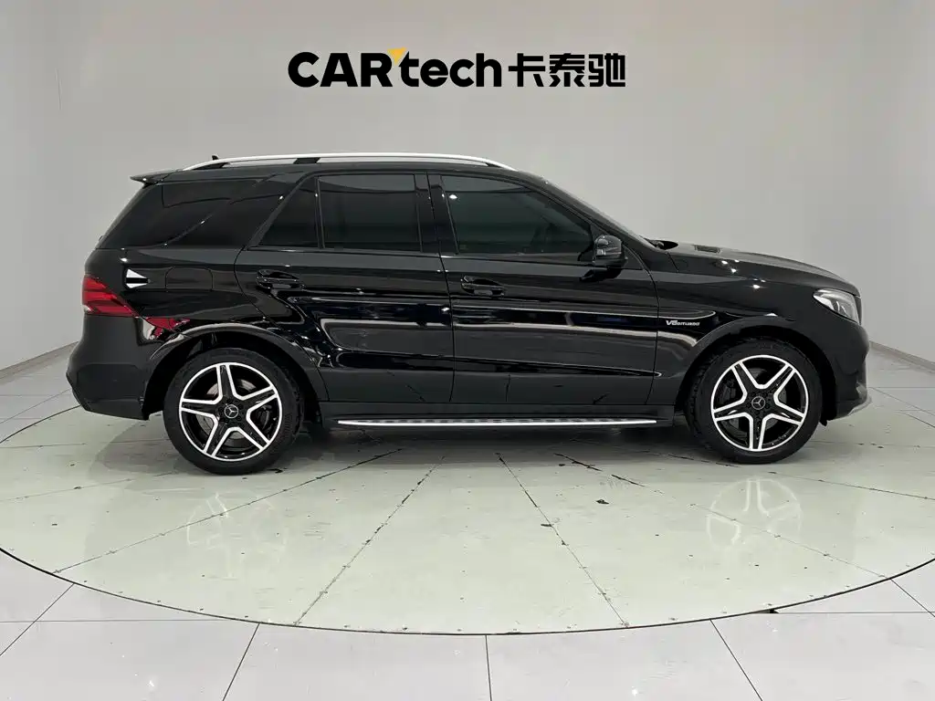 Mercedes-Benz GLE AMG — фото 7