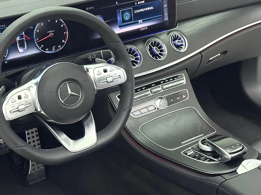 Mercedes-Benz E-Class (Import) — фото 15