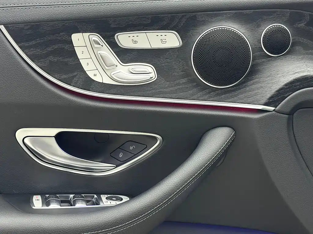 Mercedes-Benz E-Class (Import) — фото 17