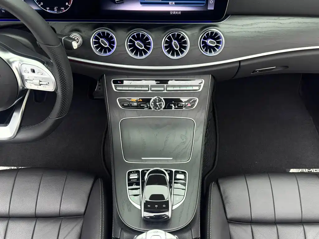 Mercedes-Benz E-Class (Import) — фото 23