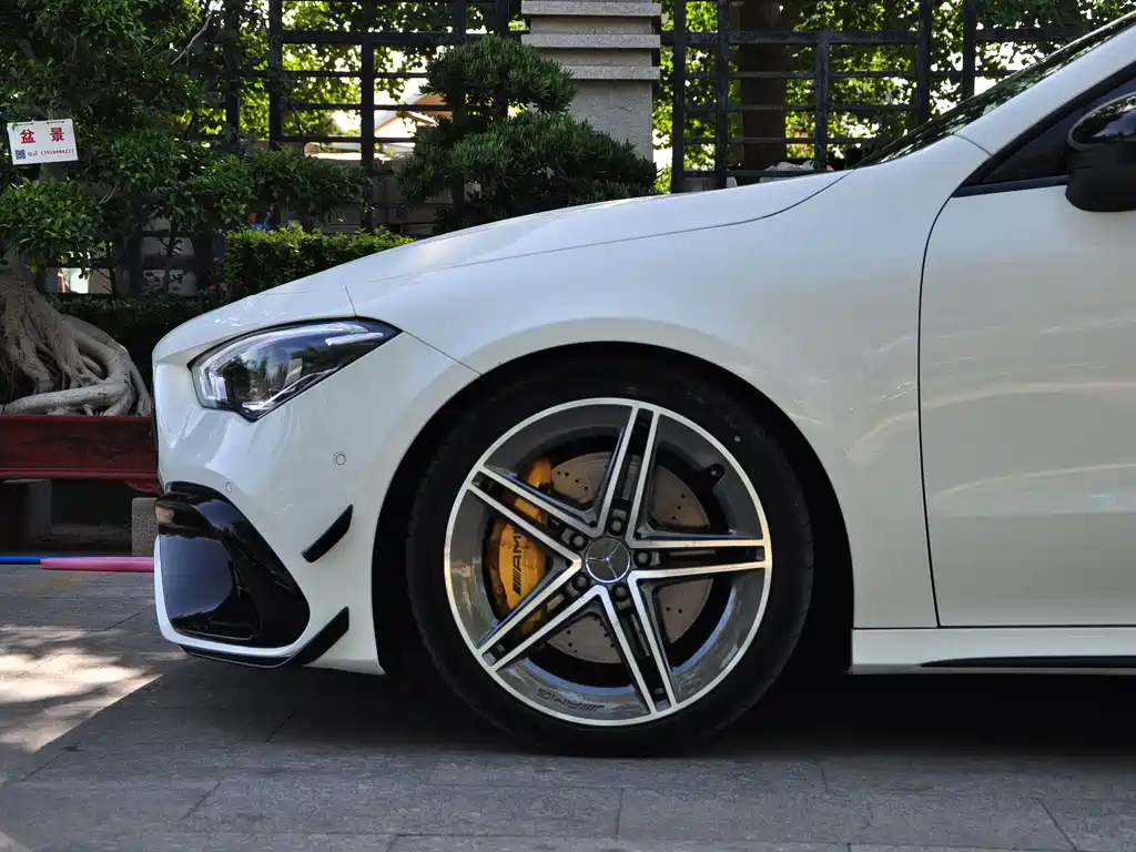 Mercedes-Benz CLA AMG — фото 17