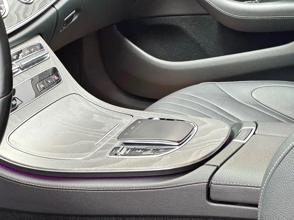 Mercedes-Benz CLS — фото 4