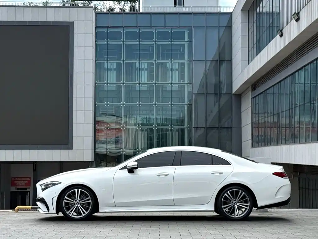 Mercedes-Benz CLS — фото 9