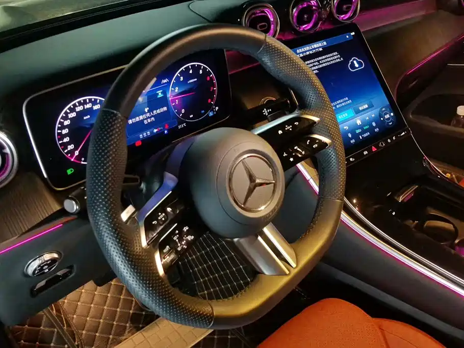 Mercedes-Benz GLC — фото 15